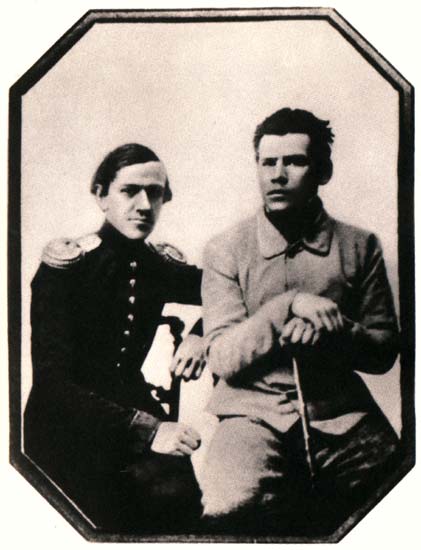 Николай и Лев Толстые [Фотография начала 1850 годов]